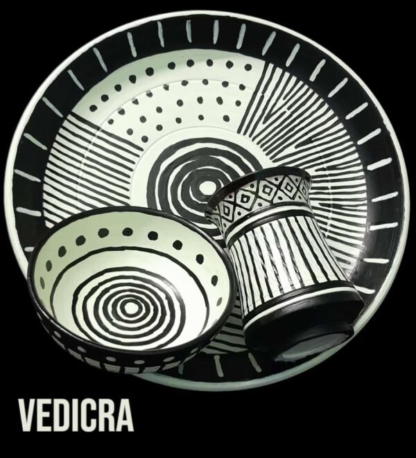 Designed Earthen Plate Set - VEDICRA-PLT9